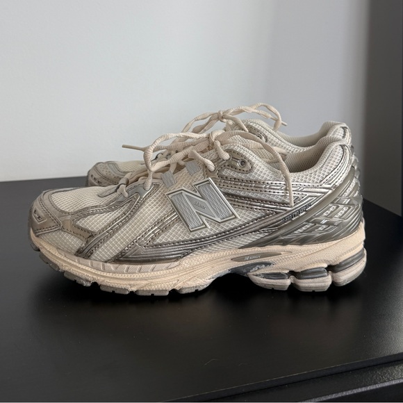 New Balance Shoes - New Balance 1906 R